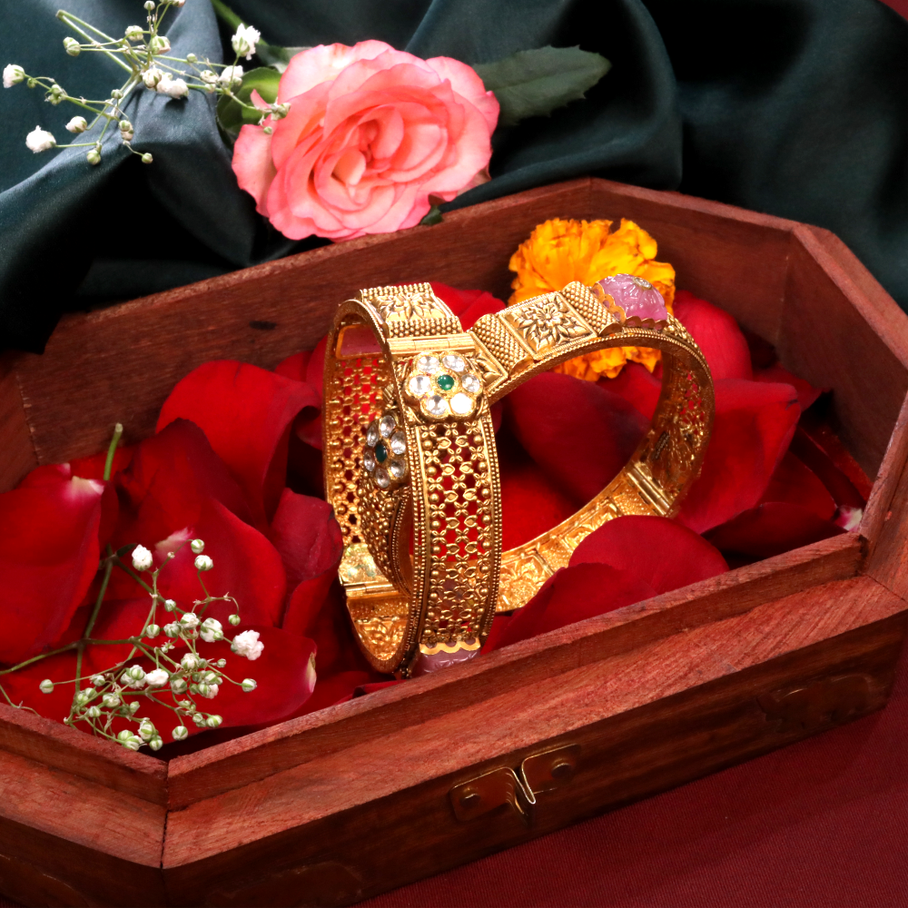 Royal charm captured in classic gold