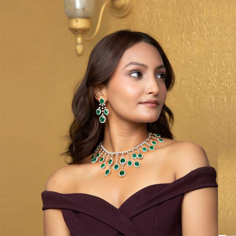 Pure royalty in emerald & diamonds